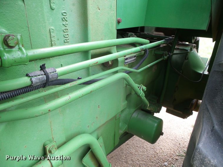 image for item DI5615 1981 John Deere 8640  4WD tractor