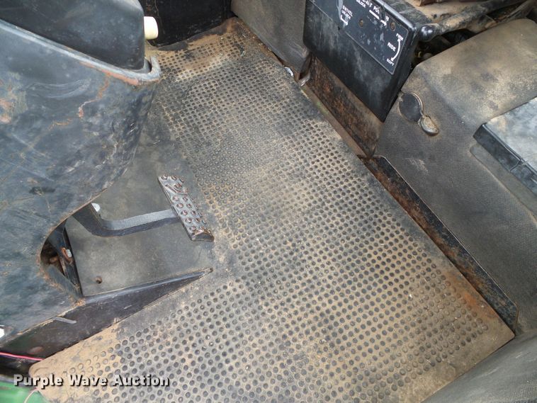 image for item DI5615 1981 John Deere 8640  4WD tractor