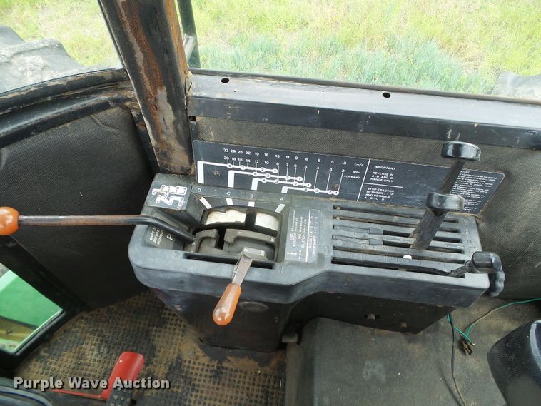 image for item DI5615 1981 John Deere 8640  4WD tractor