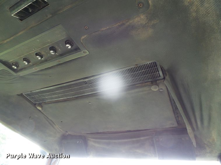 image for item DI5615 1981 John Deere 8640  4WD tractor