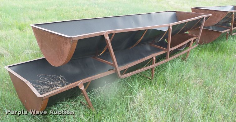 image for item DI5617 (10) L-H feed bunks