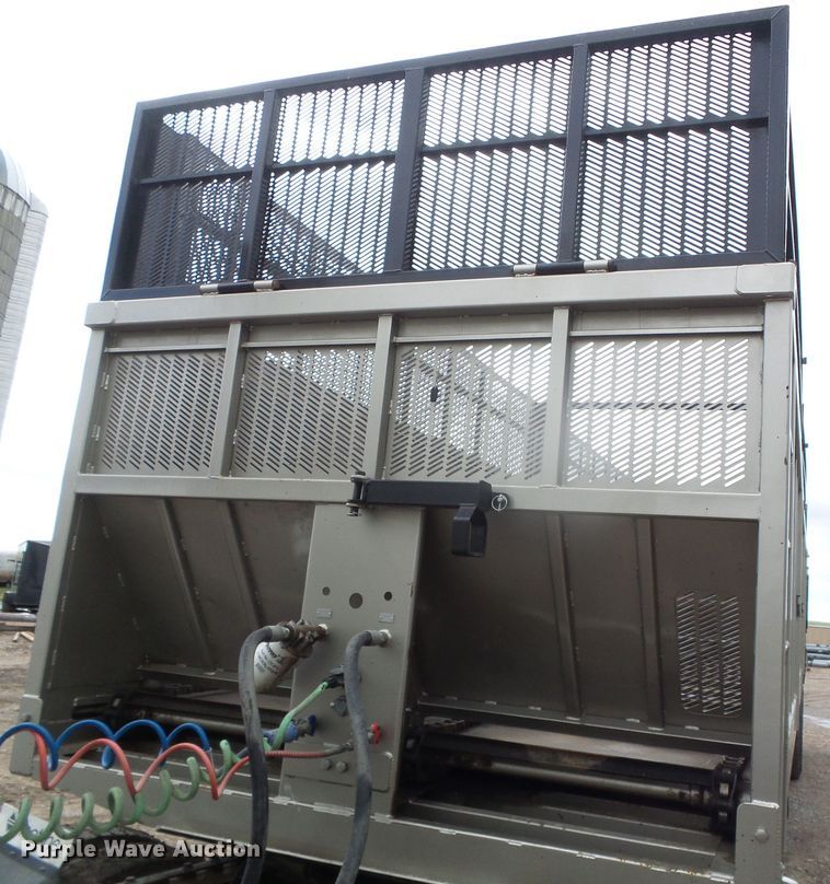 image for item DI5618 2019 Fehr  silage trailer