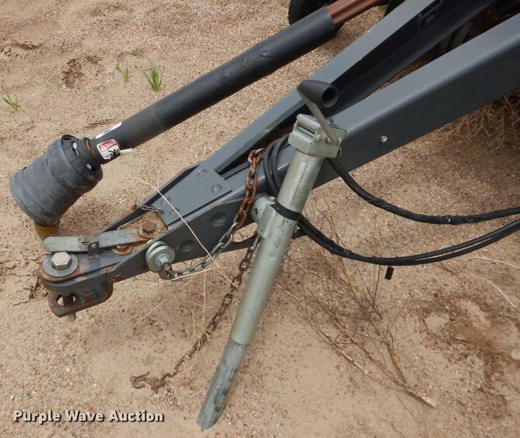 image for item DI5624 2017 Massey Ferguson 2956A  round baler