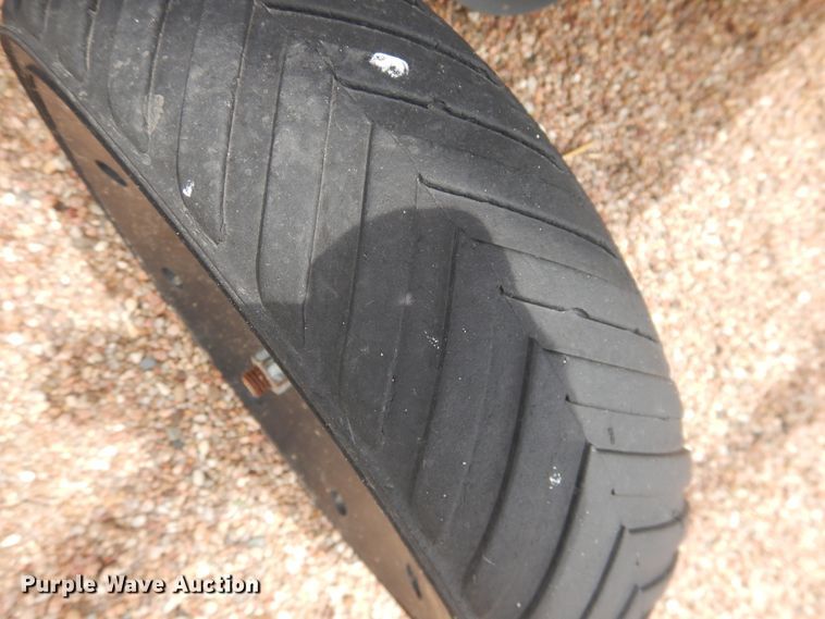 image for item DI5624 2017 Massey Ferguson 2956A  round baler