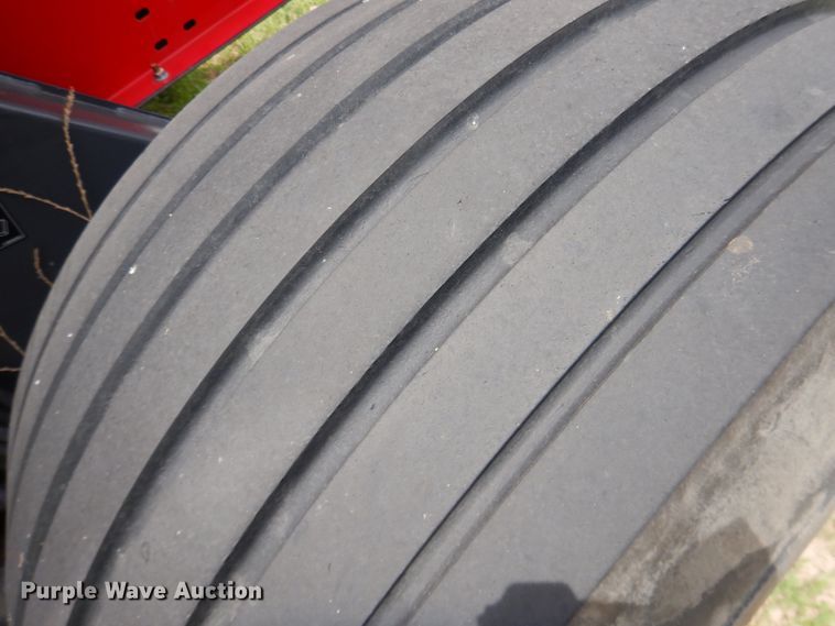 image for item DI5624 2017 Massey Ferguson 2956A  round baler