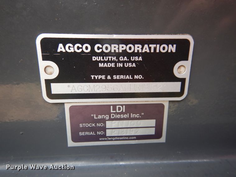 image for item DI5624 2017 Massey Ferguson 2956A  round baler