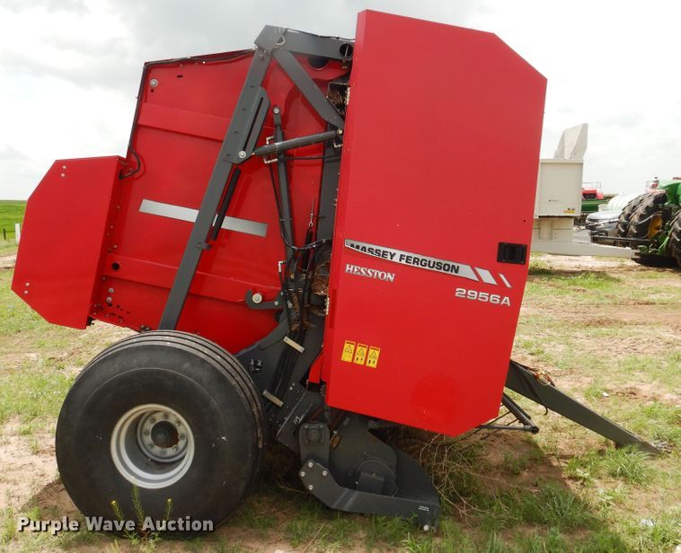image for item DI5625 2017 Massey Ferguson 2956A  round baler
