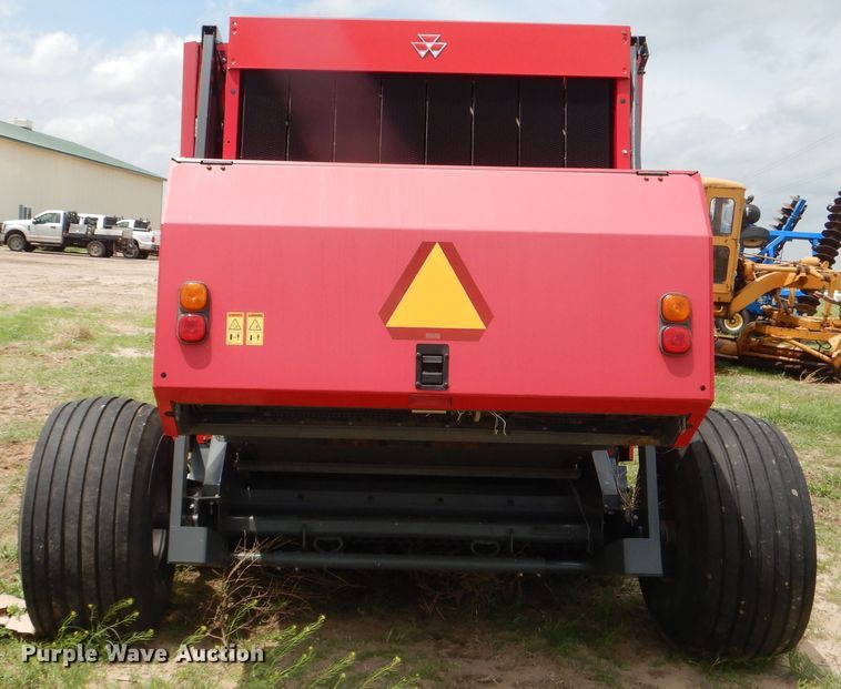 image for item DI5625 2017 Massey Ferguson 2956A  round baler