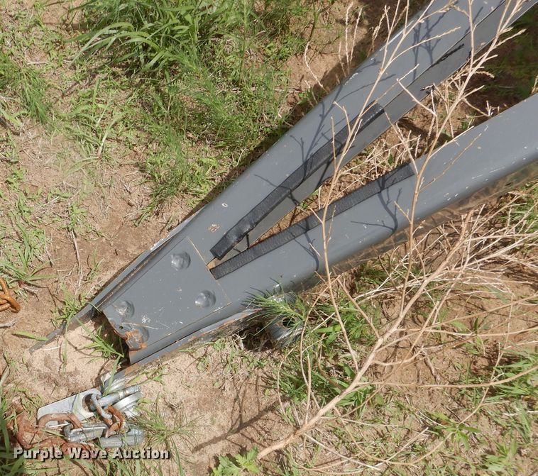 image for item DI5625 2017 Massey Ferguson 2956A  round baler