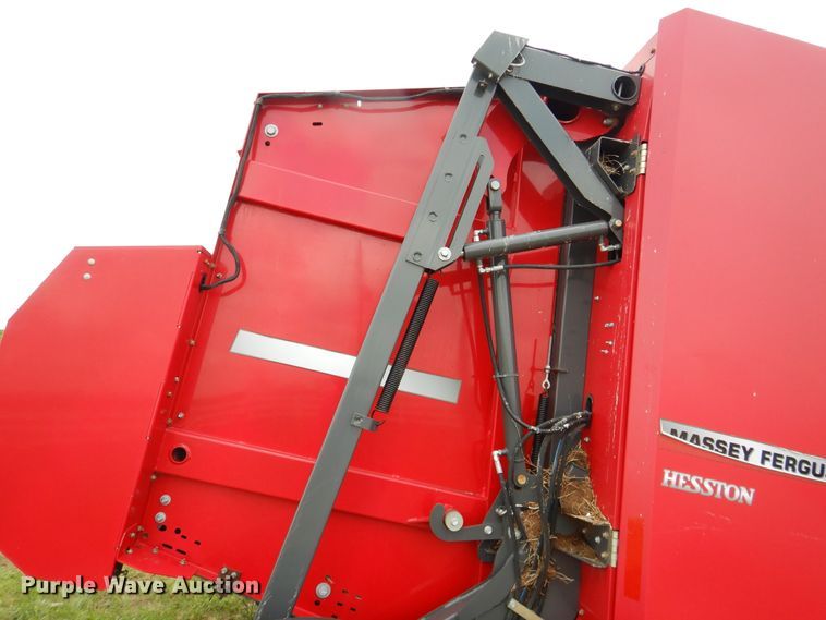 image for item DI5625 2017 Massey Ferguson 2956A  round baler