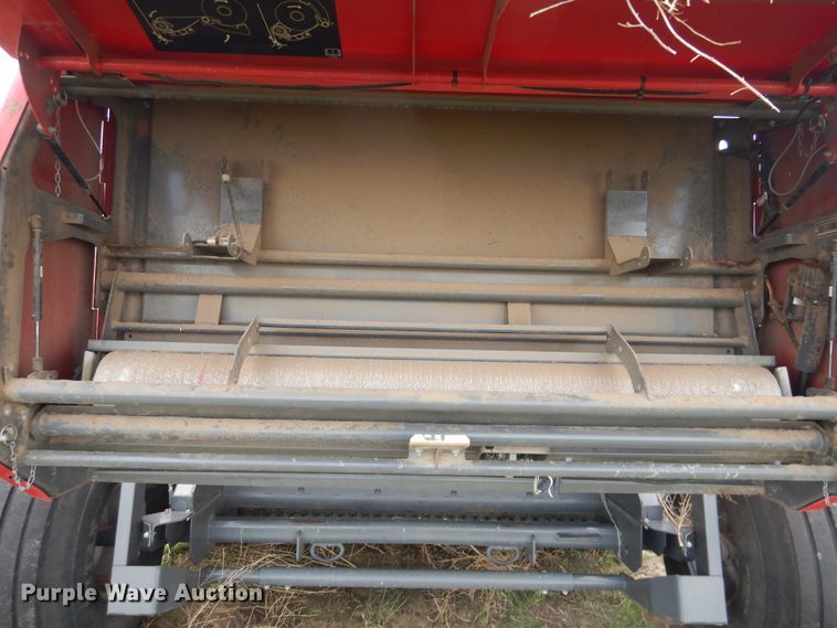 image for item DI5625 2017 Massey Ferguson 2956A  round baler