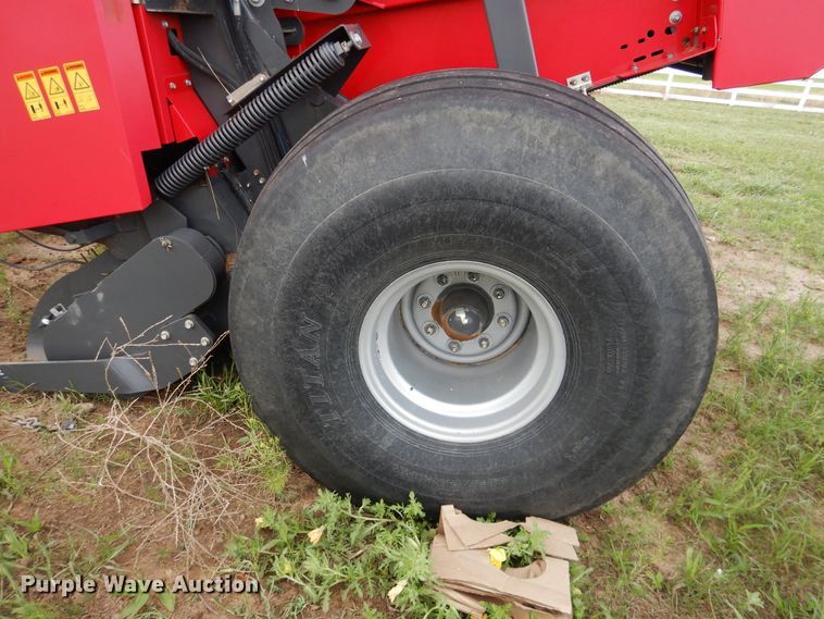 image for item DI5625 2017 Massey Ferguson 2956A  round baler