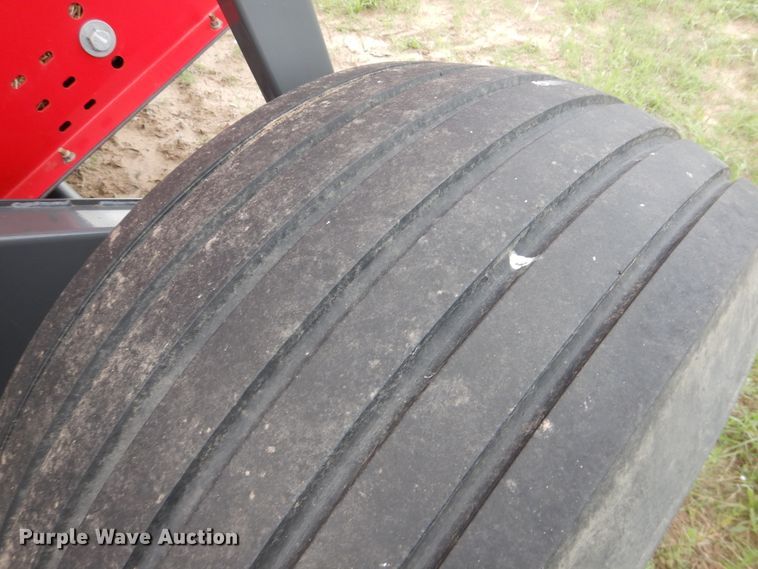 image for item DI5625 2017 Massey Ferguson 2956A  round baler