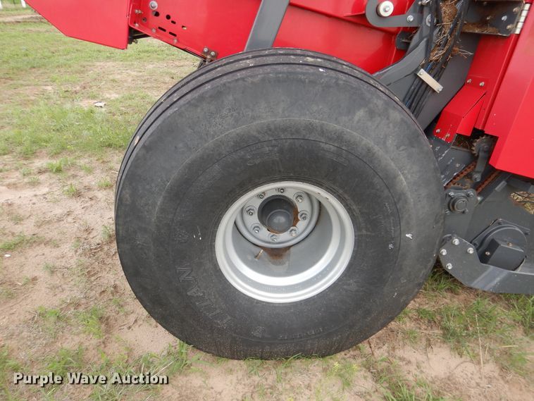 image for item DI5625 2017 Massey Ferguson 2956A  round baler