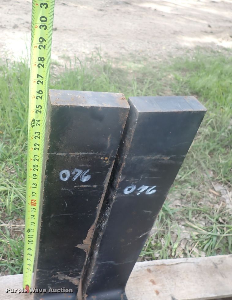 image for item DJ5702 Bolzoni  48" forks