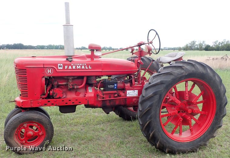 image for item DJ5738 Farmall H  tractor
