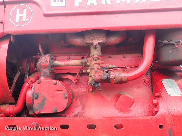 image for item DJ5738 Farmall H  tractor