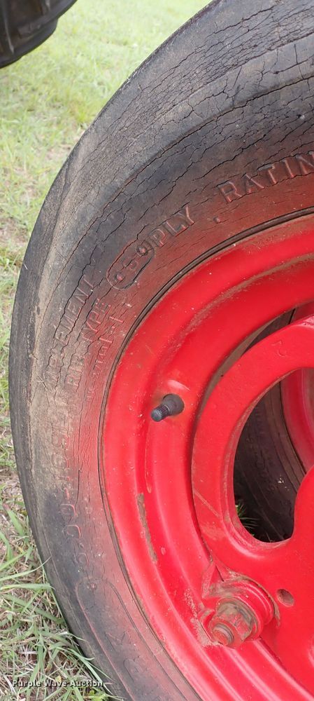 image for item DJ5738 Farmall H  tractor