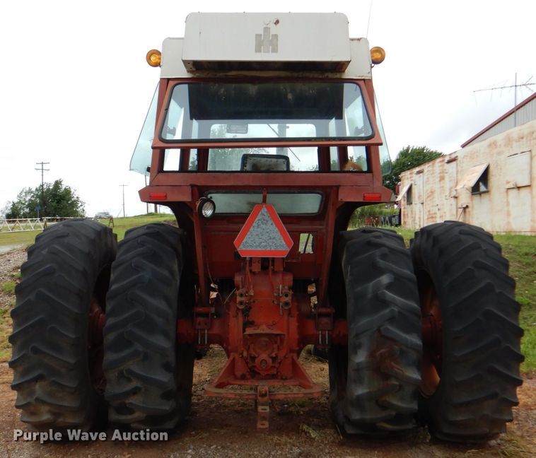image for item DK5685 1973 International 1066  tractor
