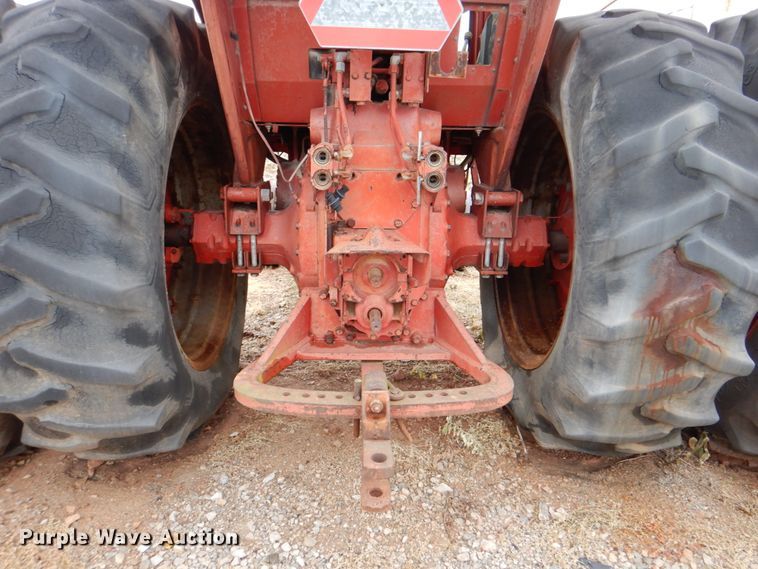 image for item DK5685 1973 International 1066  tractor