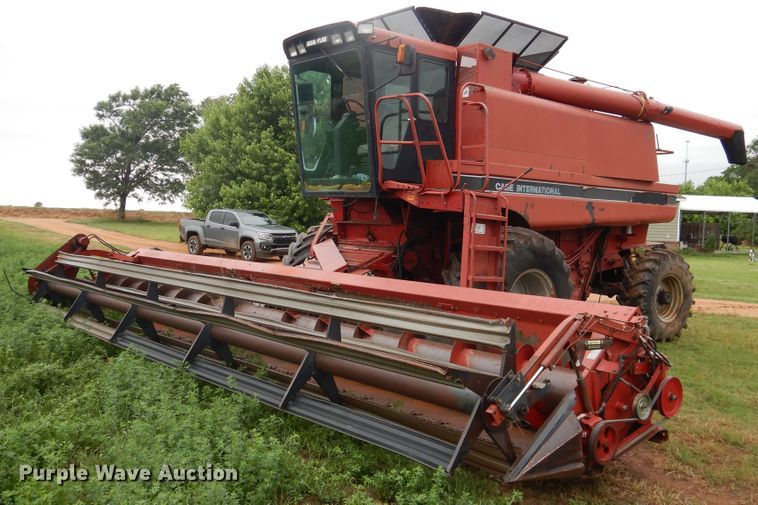 image for item DK7995 1993 Case 1688  RWA combine