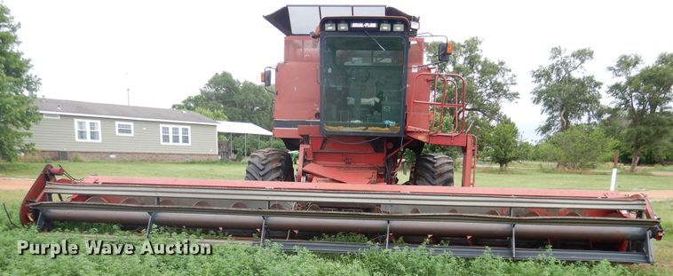 image for item DK7995 1993 Case 1688  RWA combine