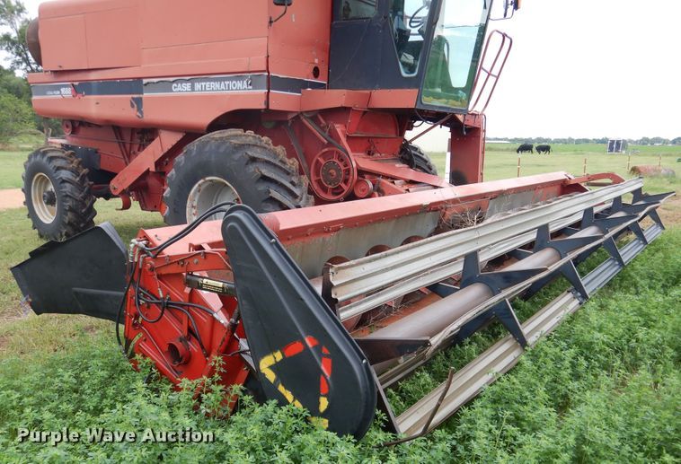 image for item DK7995 1993 Case 1688  RWA combine