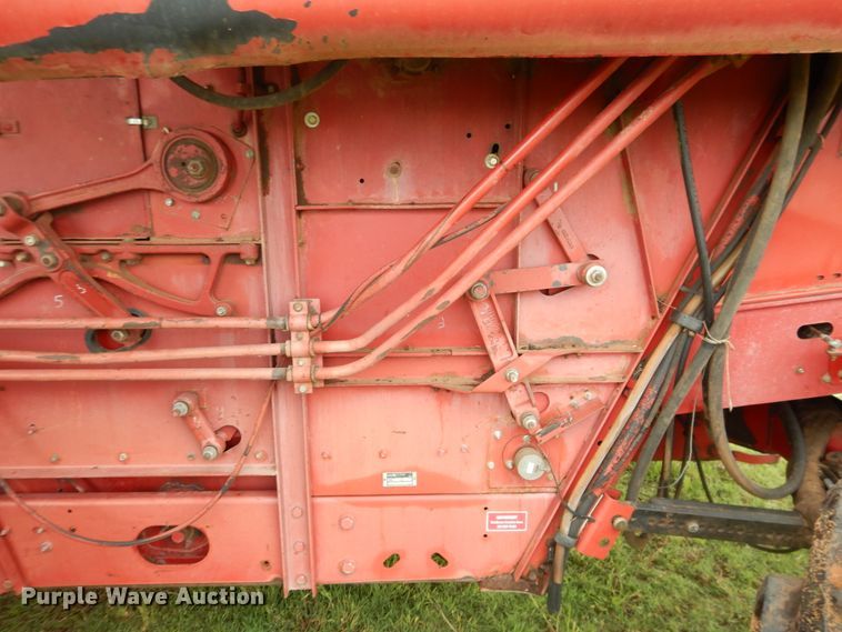 image for item DK7995 1993 Case 1688  RWA combine