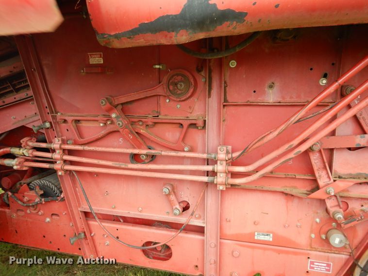 image for item DK7995 1993 Case 1688  RWA combine