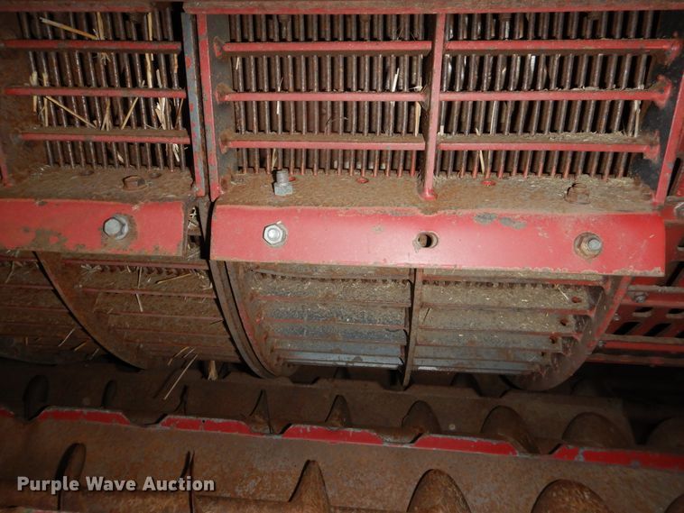 image for item DK7995 1993 Case 1688  RWA combine