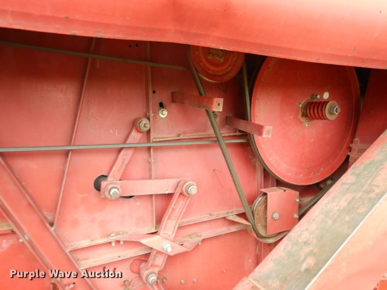 image for item DK7995 1993 Case 1688  RWA combine