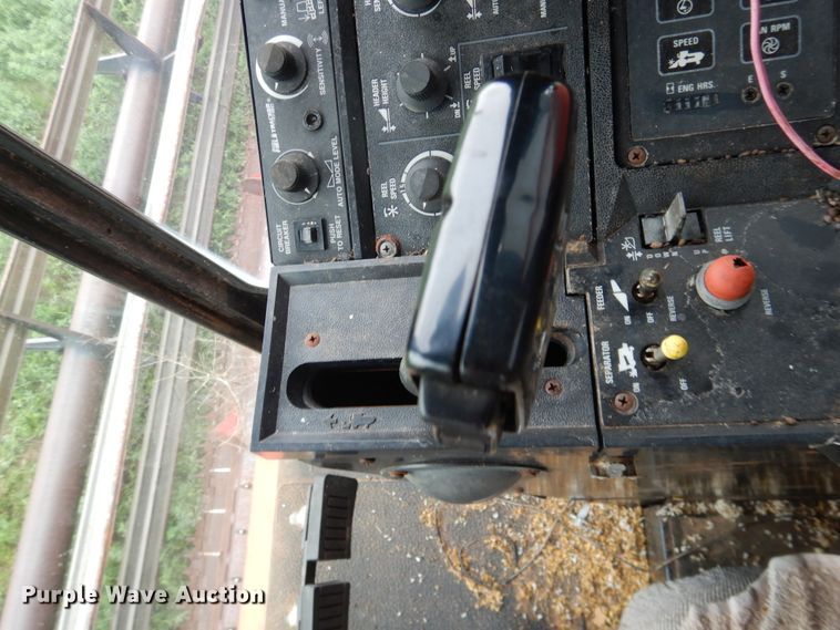 image for item DK7995 1993 Case 1688  RWA combine