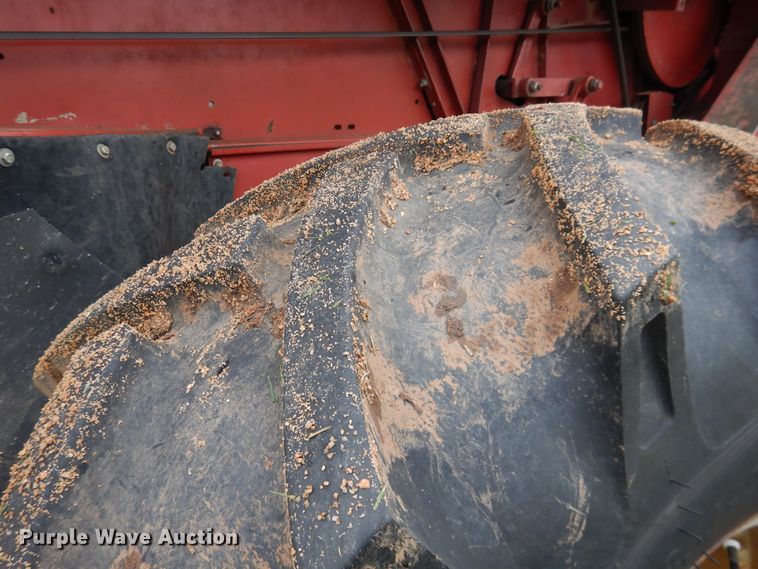 image for item DK7995 1993 Case 1688  RWA combine