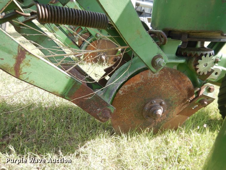image for item DL0310 John Deere 71  no-till planter