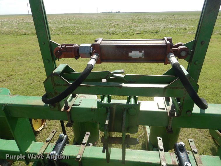 image for item DL0310 John Deere 71  no-till planter