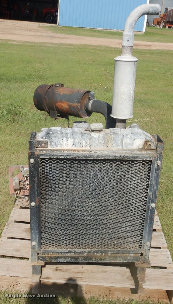 image for item DL0311 Daewoo four cylinder irrigation engine