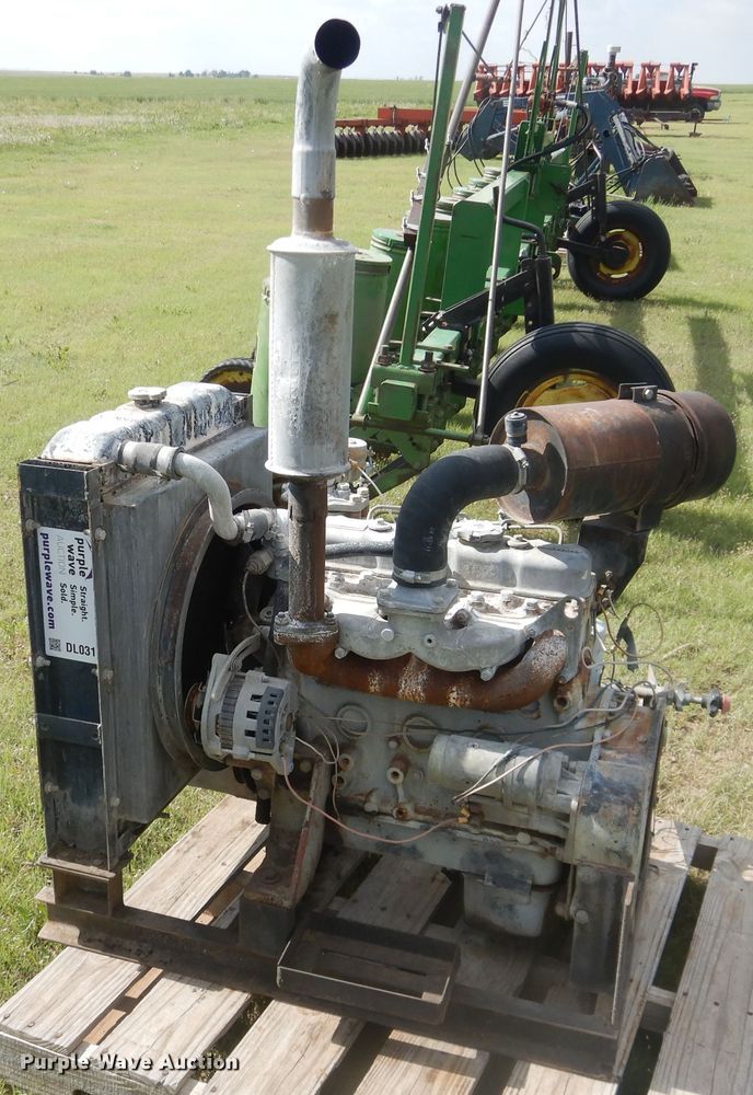 image for item DL0311 Daewoo four cylinder irrigation engine