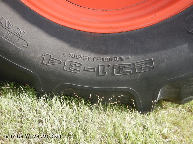 image for item DL0312 1982 Gleaner L2  combine