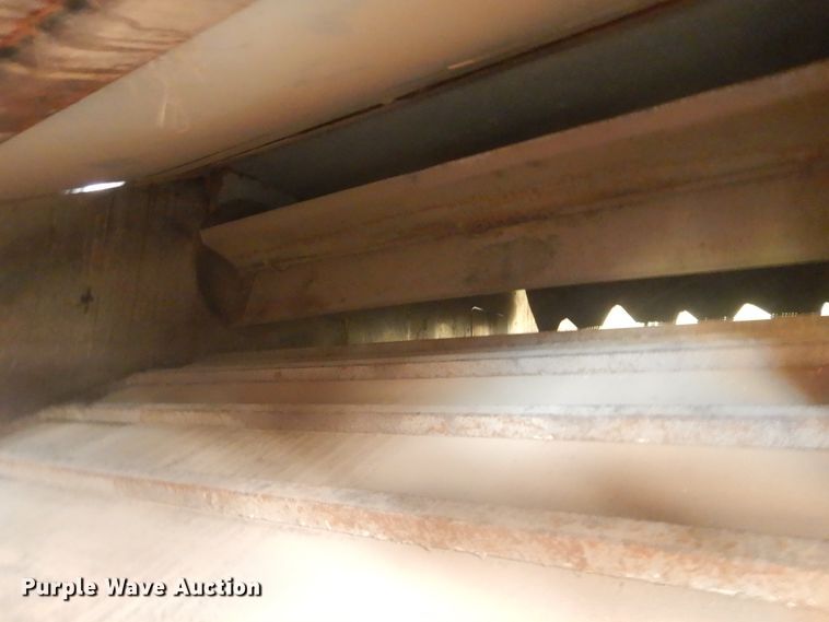 image for item DL0312 1982 Gleaner L2  combine