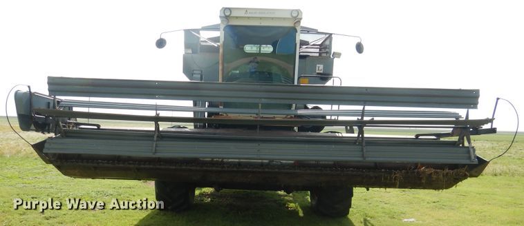 image for item DL0313 Gleaner L  combine