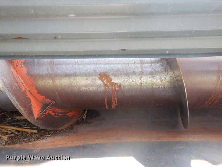 image for item DL0313 Gleaner L  combine