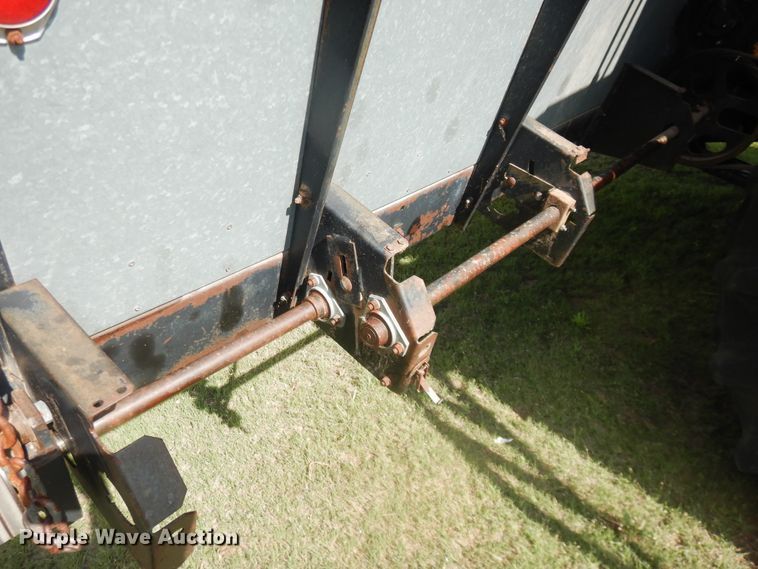 image for item DL0313 Gleaner L  combine