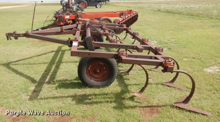 image for item DL0317 Krause H171  field cultivator