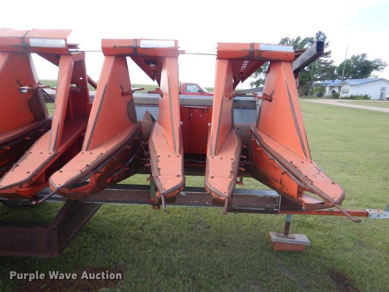 image for item DL0318 Allis Chalmers  rigid head
