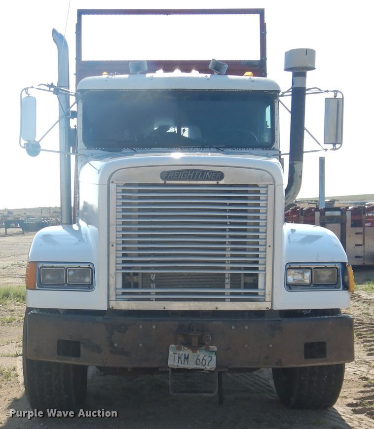 image for item DL0330 1995 Freightliner FLD120  manure spreader truck