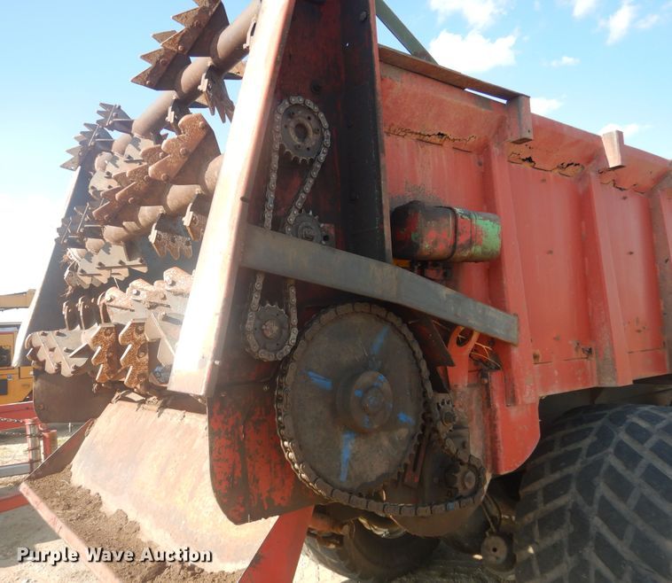 image for item DL0330 1995 Freightliner FLD120  manure spreader truck