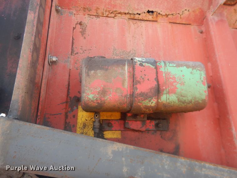 image for item DL0330 1995 Freightliner FLD120  manure spreader truck