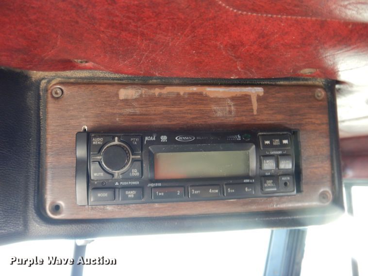 image for item DL0330 1995 Freightliner FLD120  manure spreader truck