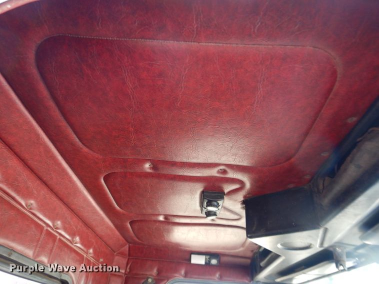 image for item DL0330 1995 Freightliner FLD120  manure spreader truck