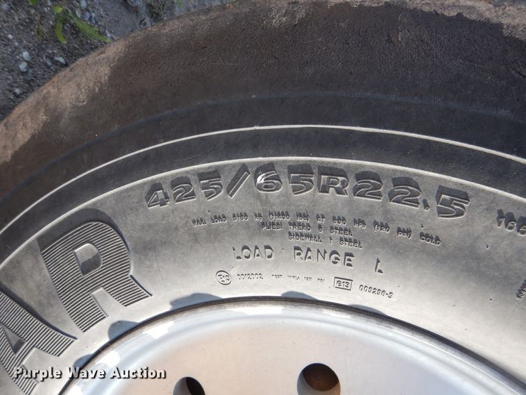 image for item DL0330 1995 Freightliner FLD120  manure spreader truck